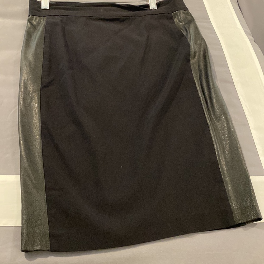 Avenue Montaigne pull on stretch skirt - Picture 2 of 6